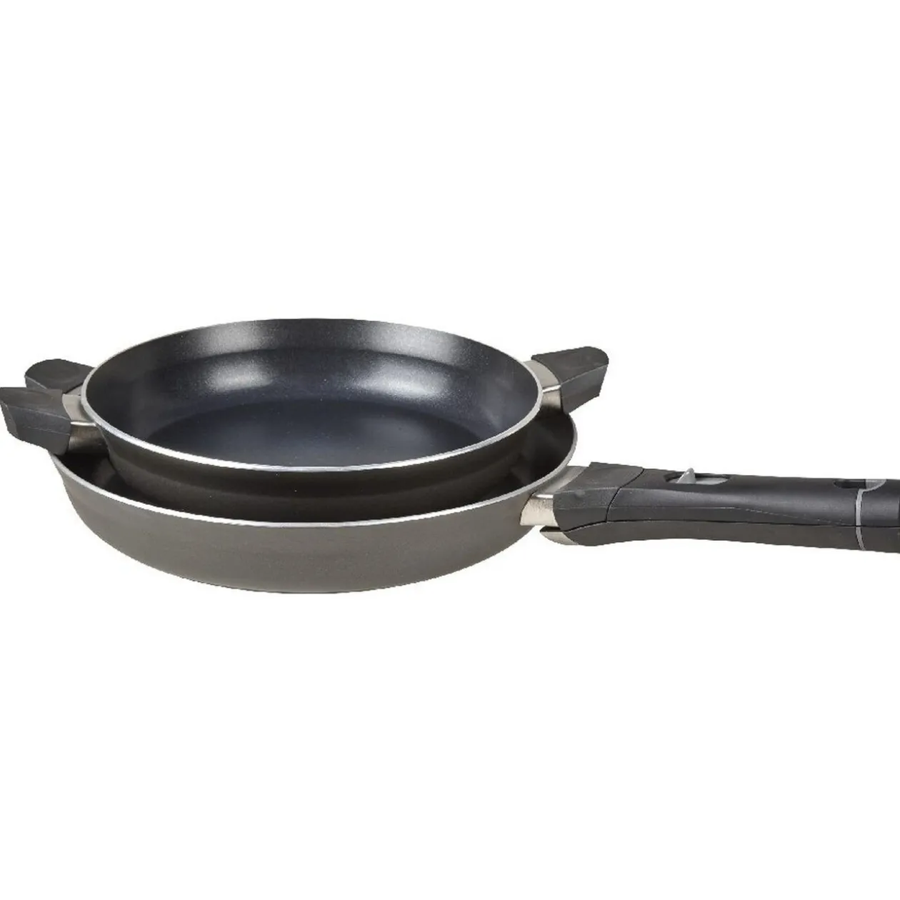 2 poêles et 1 poignée Pyrex