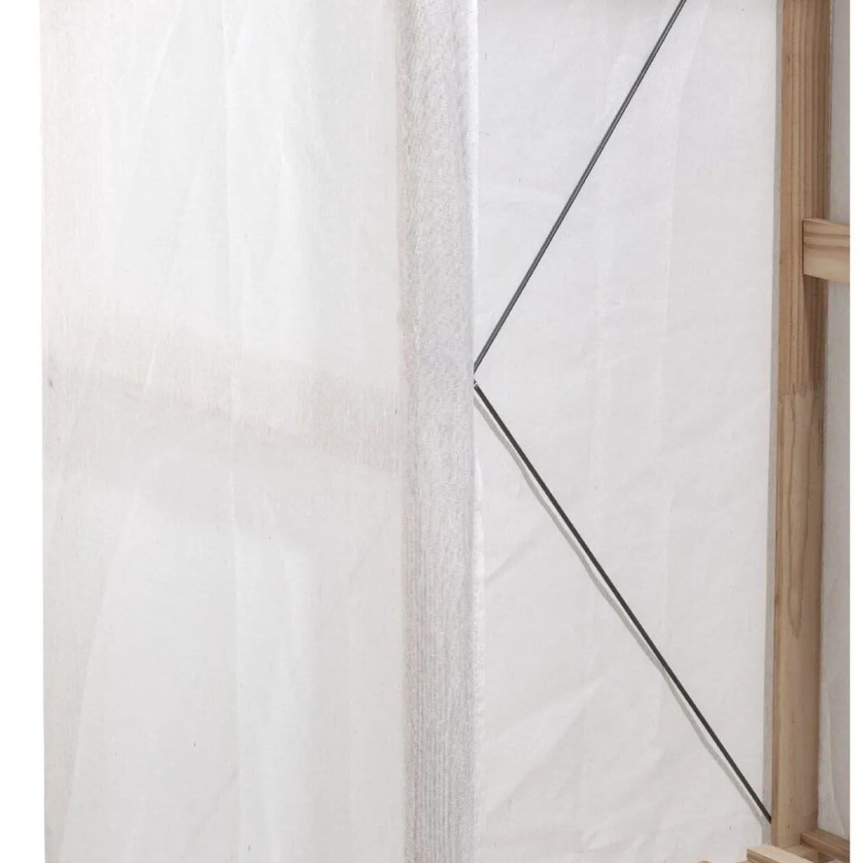 Armoire dressing en bois et housse coton