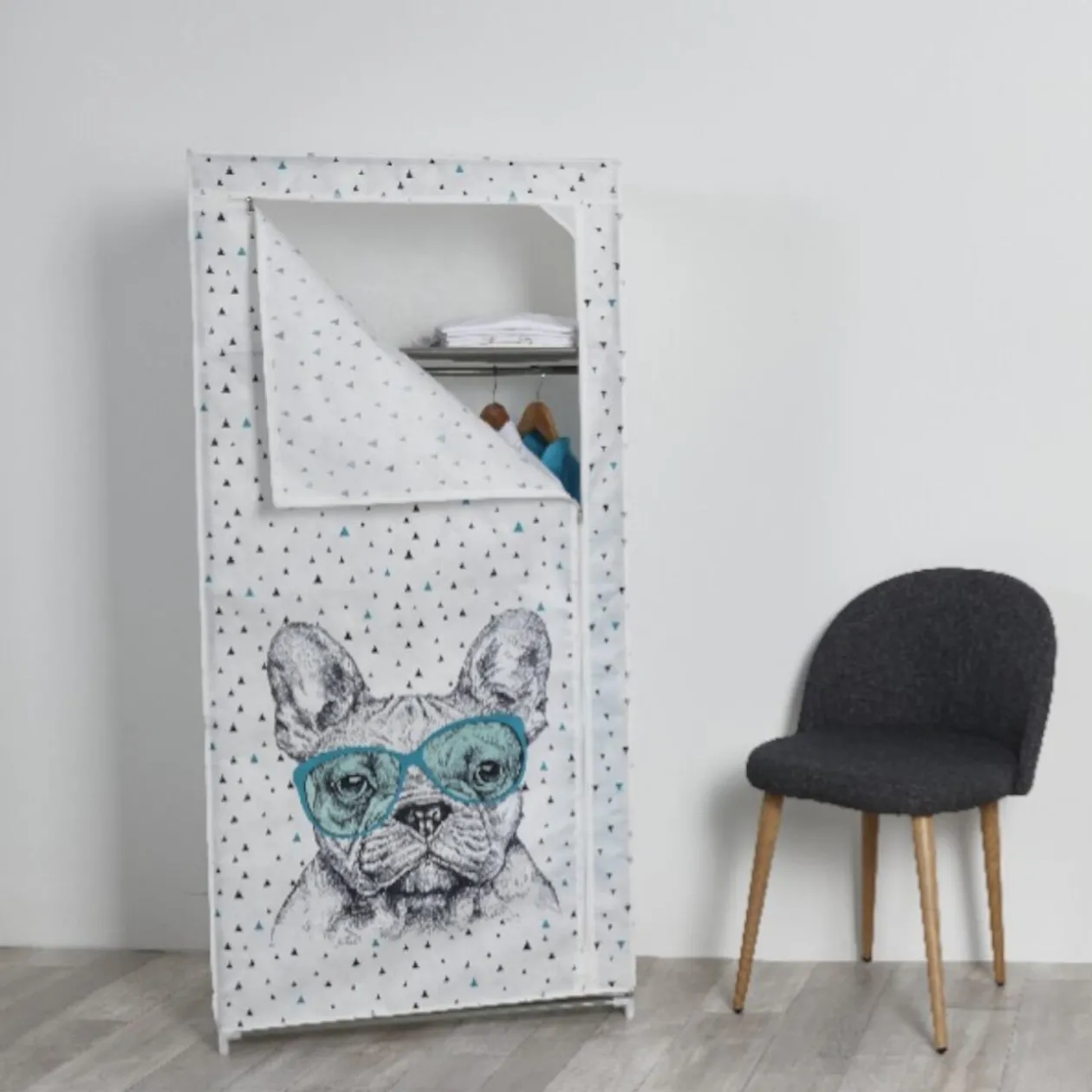 Armoire dressing tissus bouledogue français à lunettes