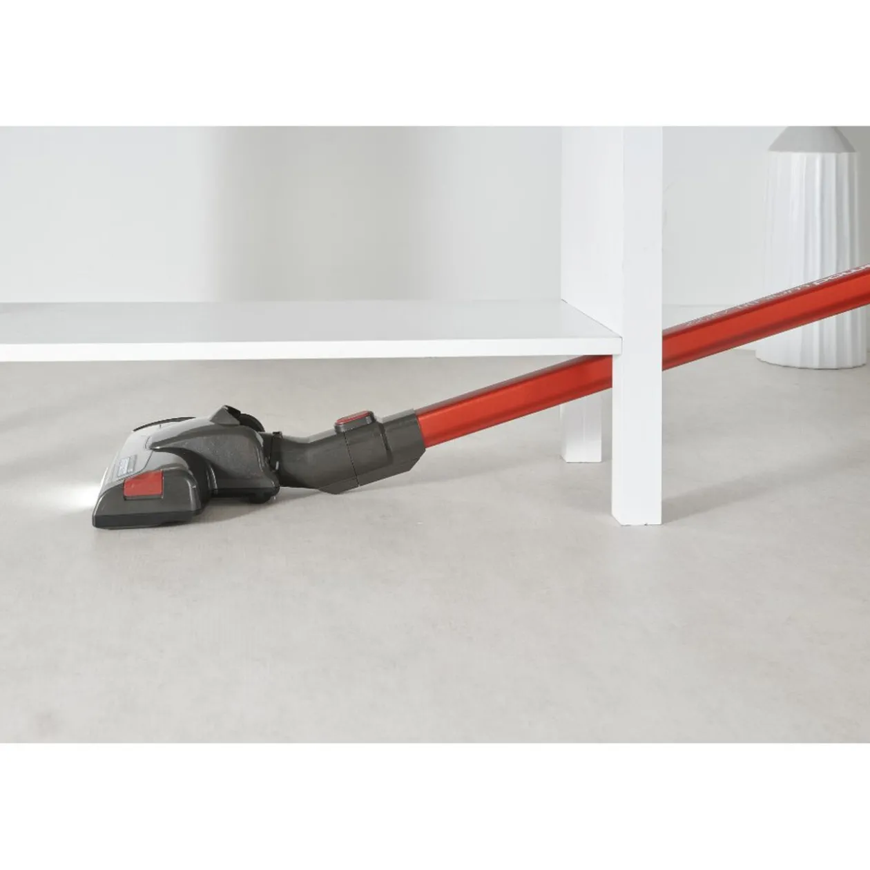 Aspirateur sans fil rouge