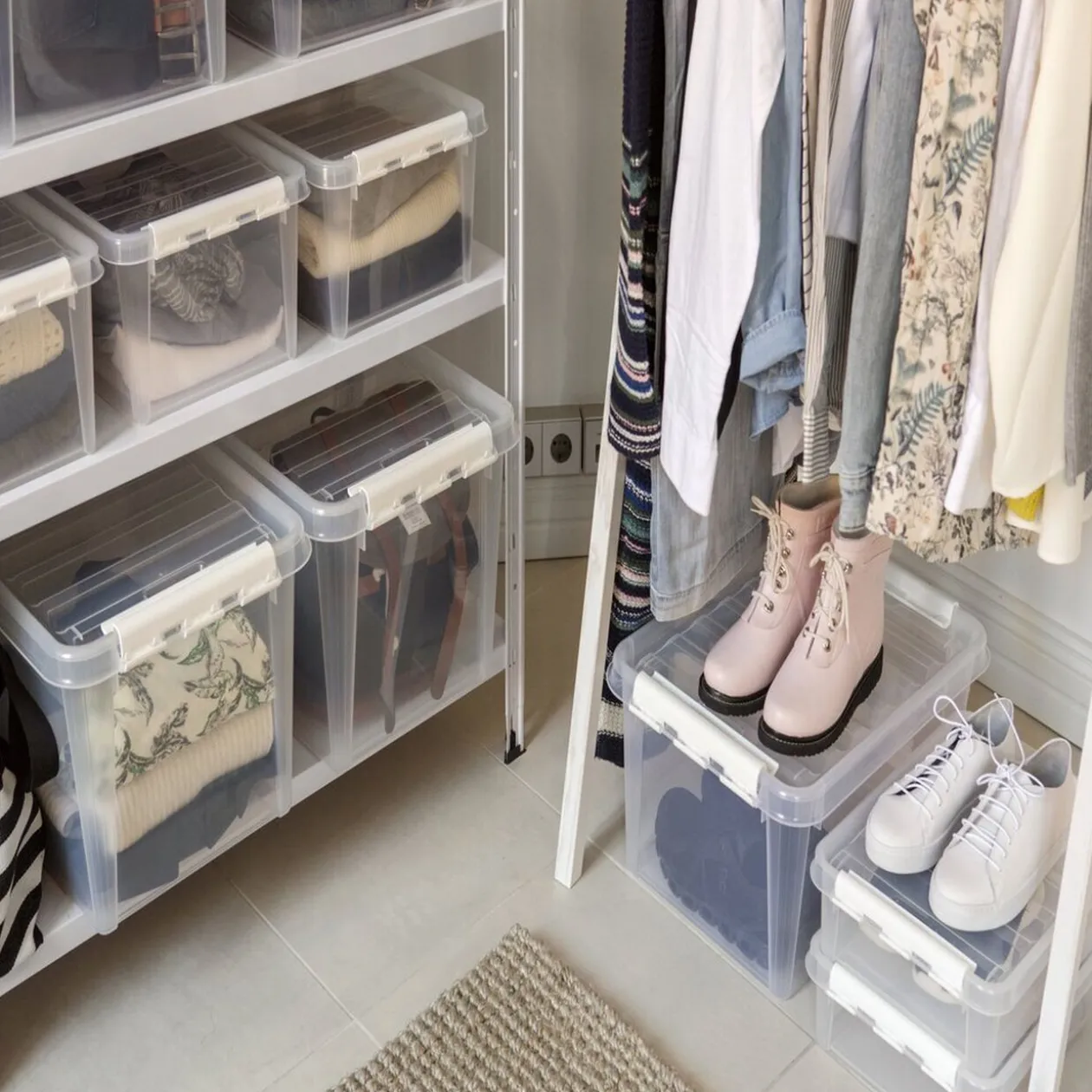 Boîte de rangement en plastique transparent 32L