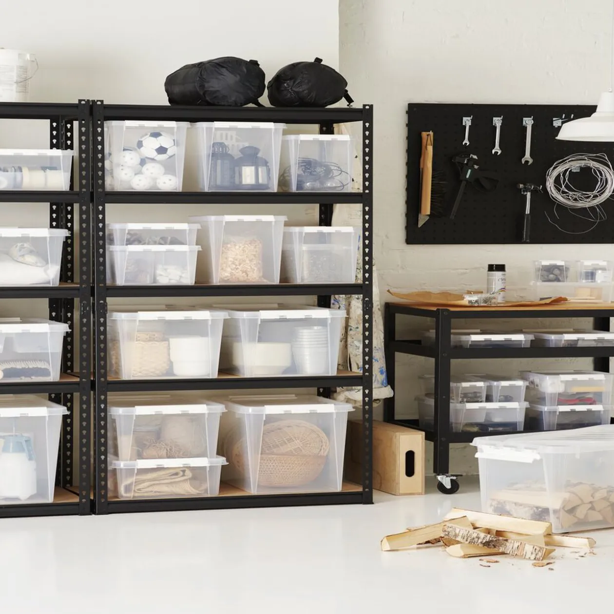 Boîte de rangement en plastique transparent 32L