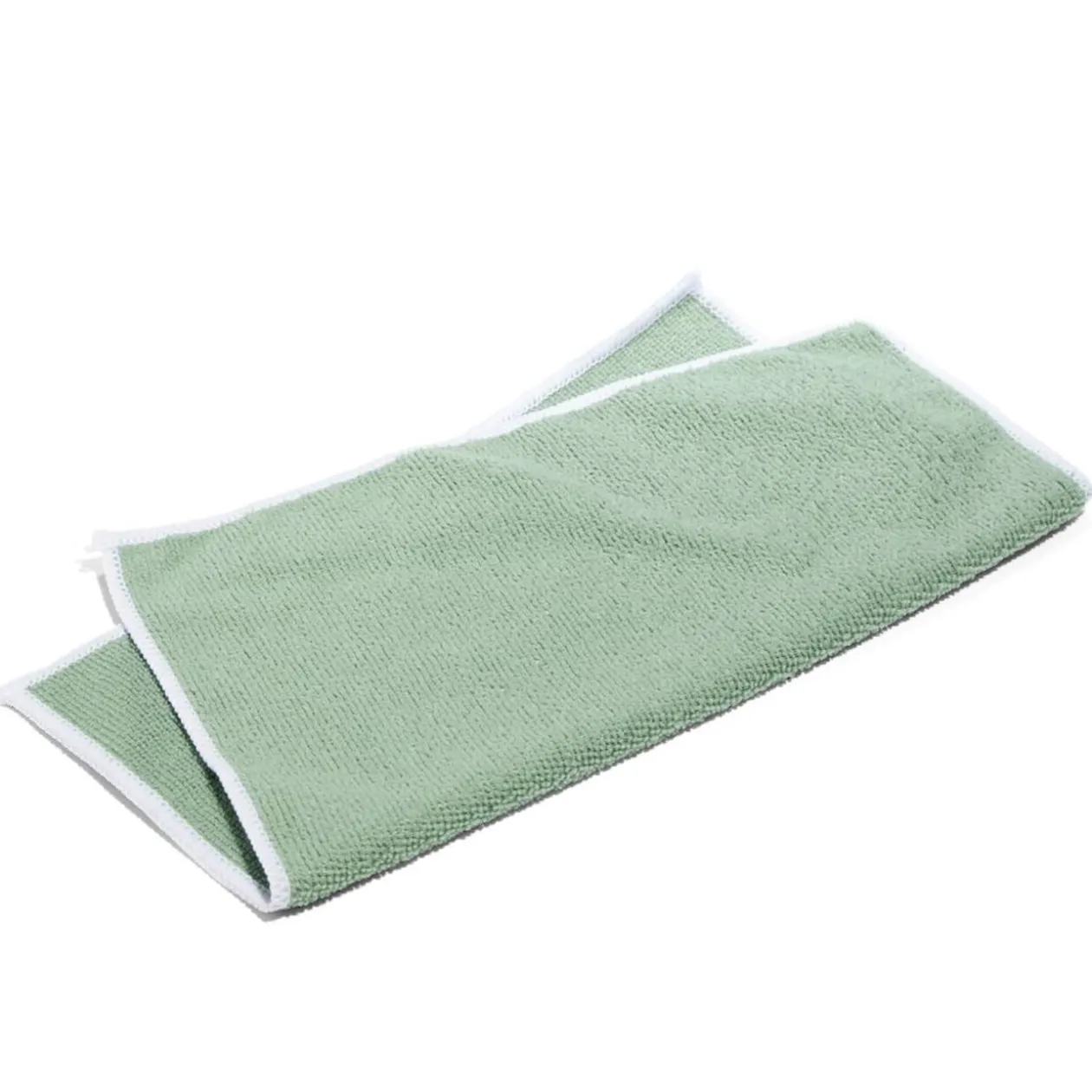 Box de 18 accessoires de ménage 38x28,5x14,4cm