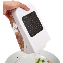 Coupe légumes et fruits en dés