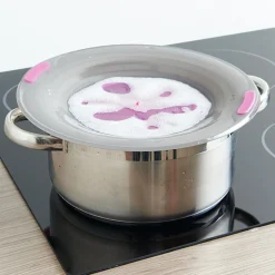 Couvercle universel antidébordement