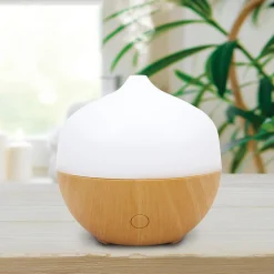 Diffuseur d'huilles essentielles lumineux aux couleurs changeantes