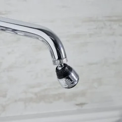 Embout de robinet brise-jet