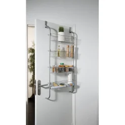 Etagère de cuisine derrière de porte