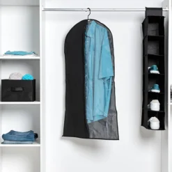 Housse protège vêtement noir