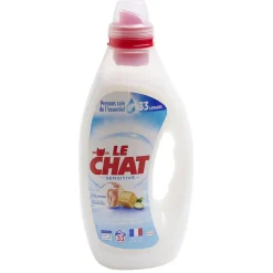 Lessive Le Chat Classique Sensitive amande douce 33 lavages 1,65L