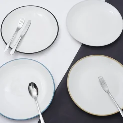 Lot de 4 assiettes plates rondes porcelaine blanche avec liseré coloré
