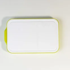 Mandoline et planche à découper 2 en 1