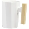 Mug blanc avec anse en bois