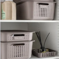 Panier de rangement en plastique noir ajouré 13 L