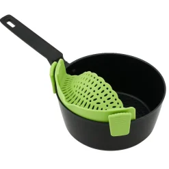 Passoire casserole à clips silicone gris