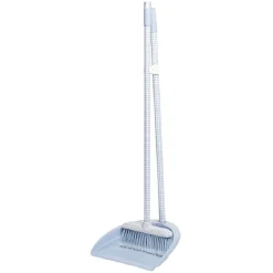 Pelle et balayette aéroport bleu et corail