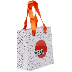 Pochette cadeau blanc moucheté rond rouge inscription Yes