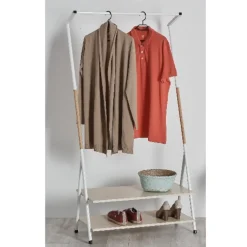 Portant blanc avec 2 étagères en bois