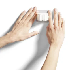 Porte balai adhésif plastique