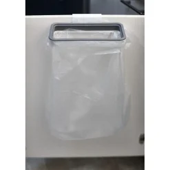 Poubelle de porte de placard