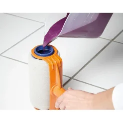 Rouleau de peinture réservoir