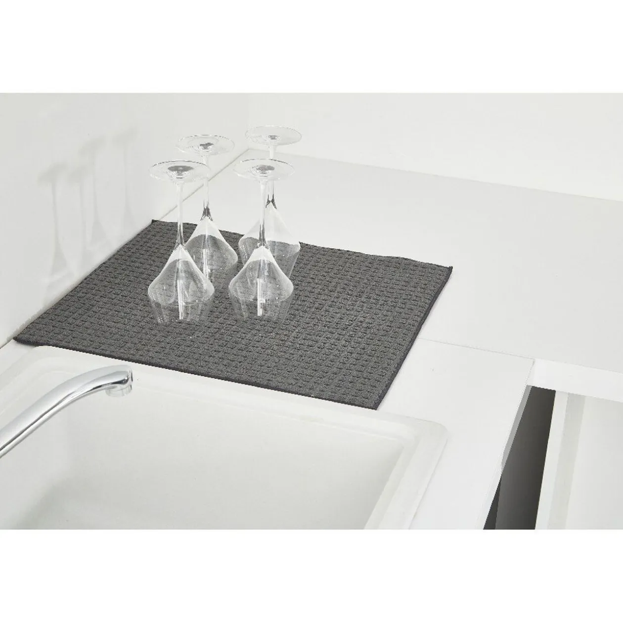 Tapis éponge microfibre gris pour évier